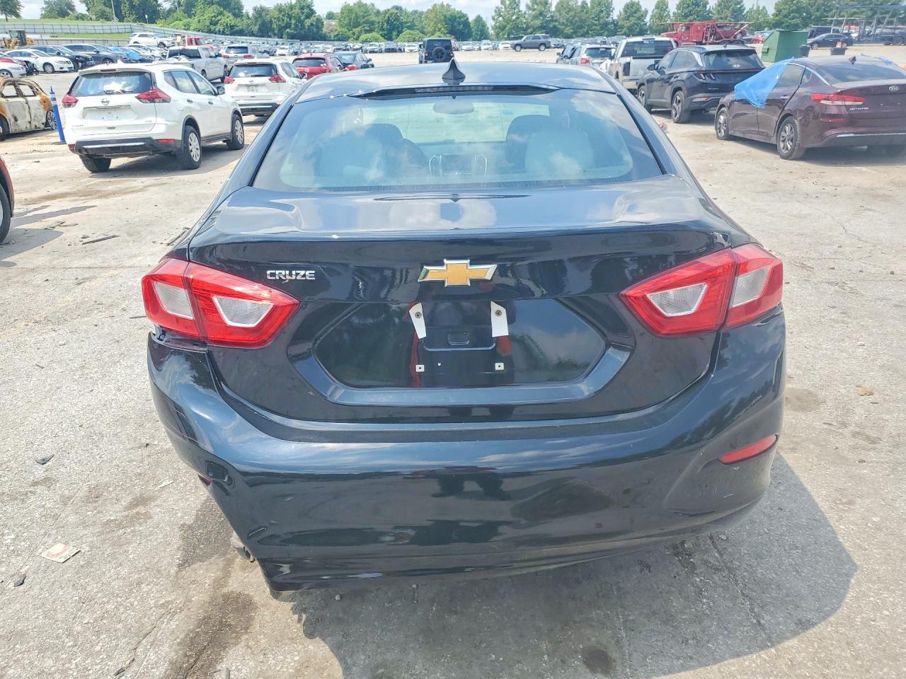 2019 Chevrolet Cruze Ls - Фото 6