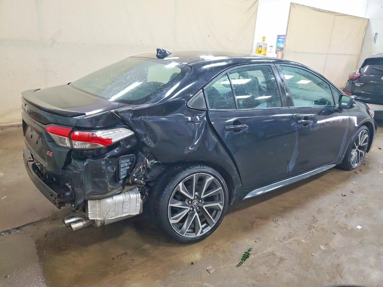 2021 Toyota Corolla Se - Image 3