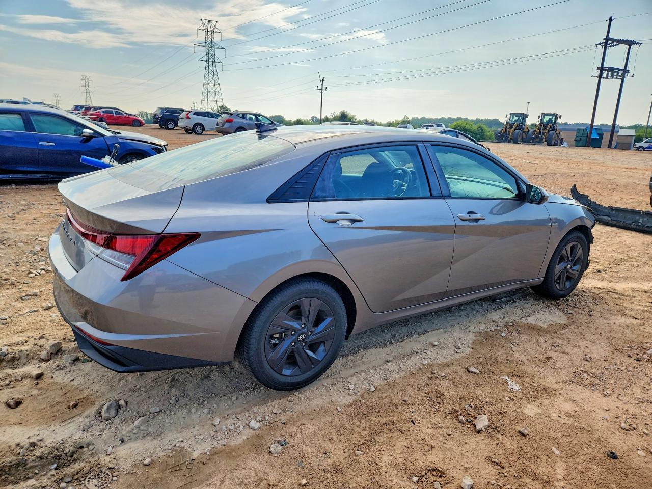 2022 Hyundai Elantra Sel - Фото 3
