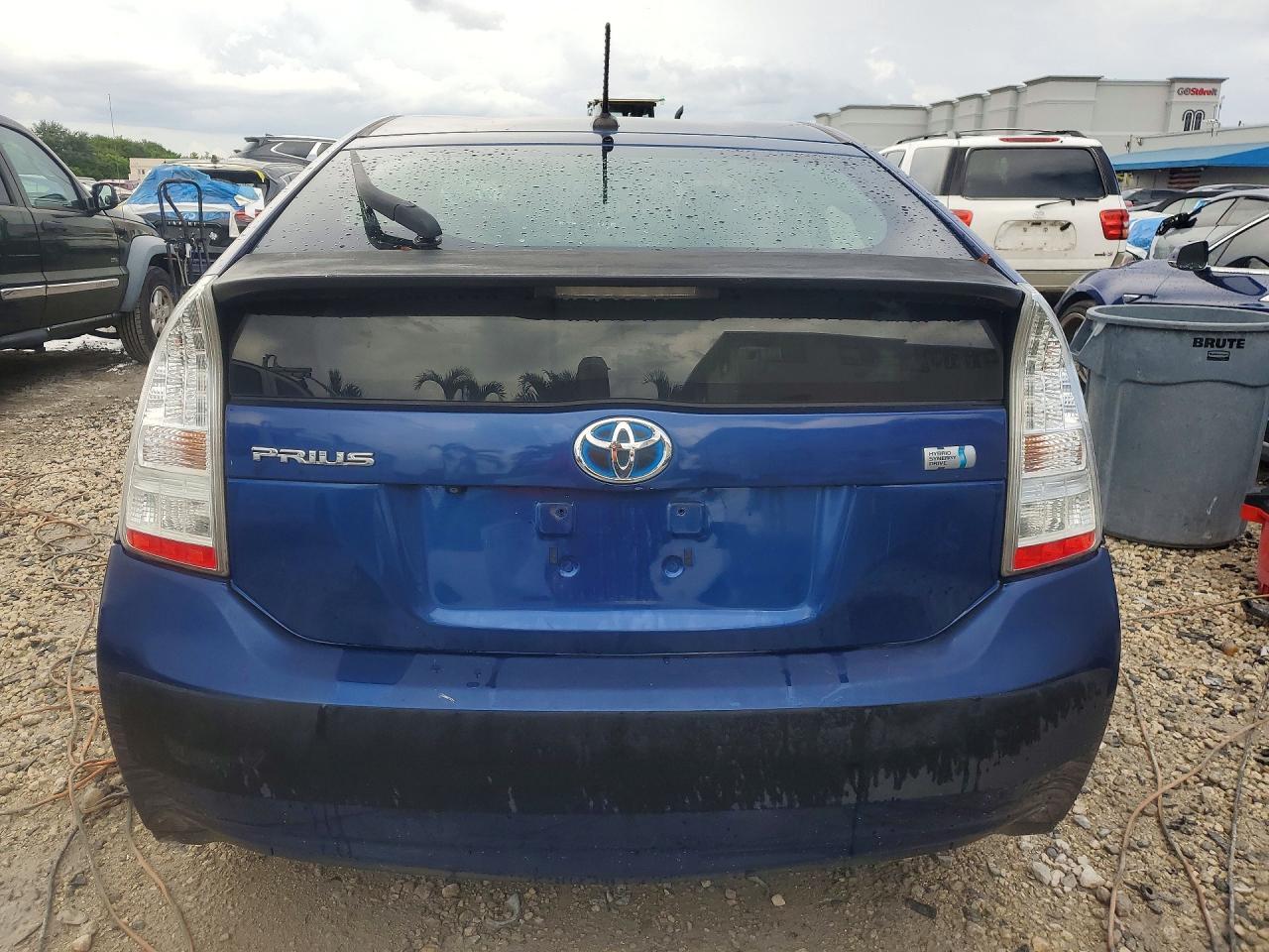 2010 Toyota Prius Iv - Фото 6