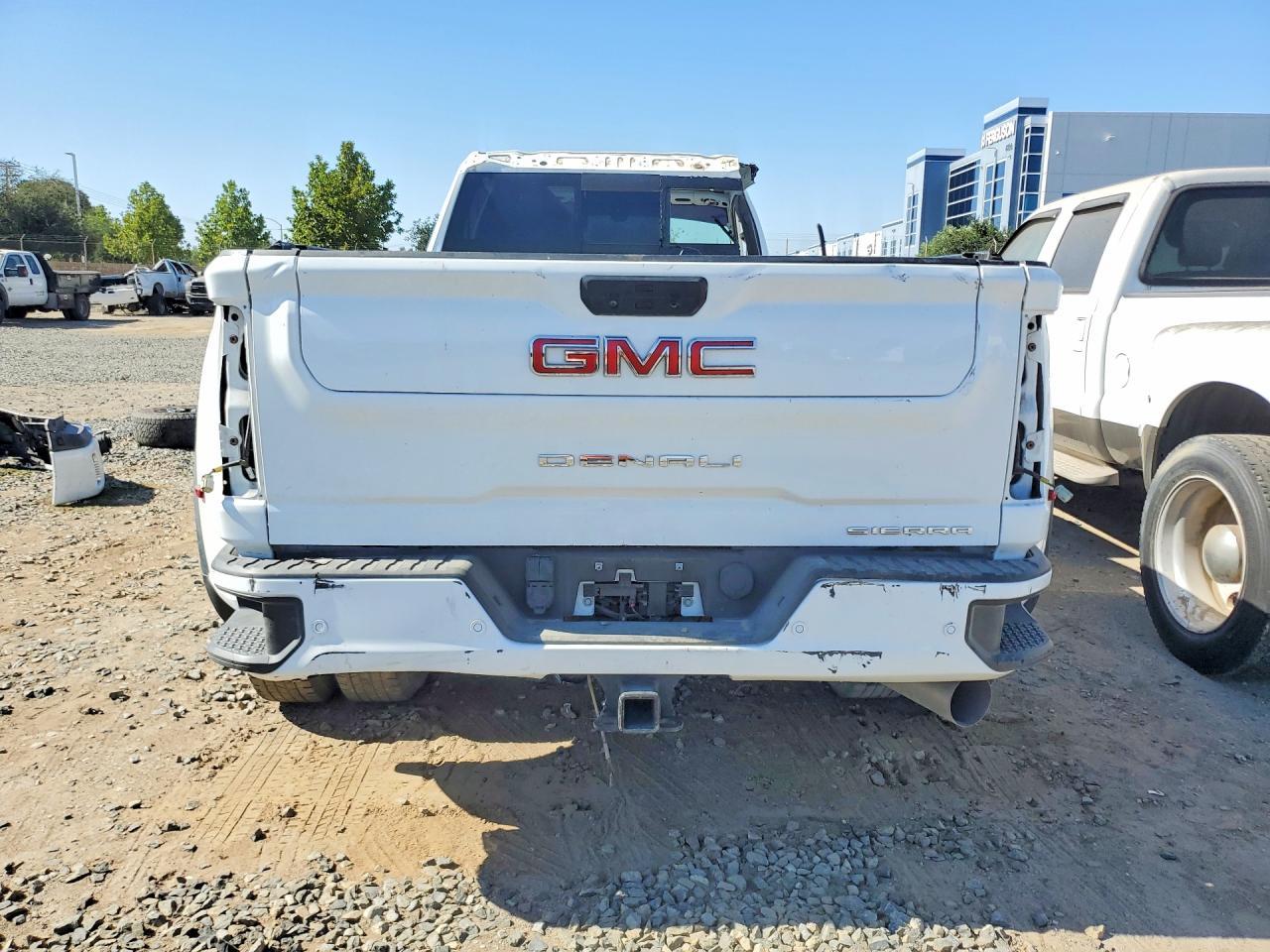 2023 GMC Sierra K3500 Denali - Фото 6