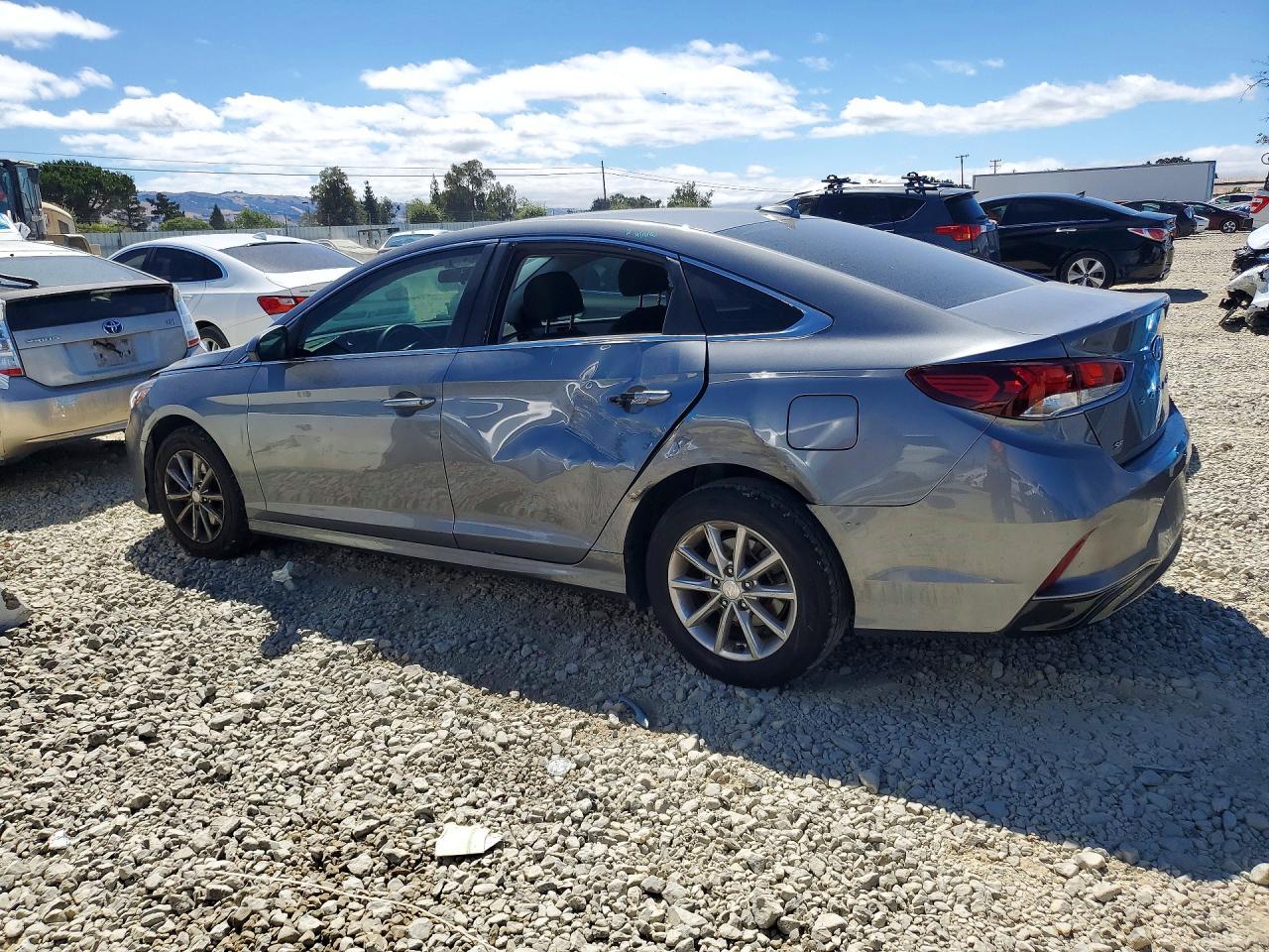 2019 Hyundai Sonata Se - Фото 2
