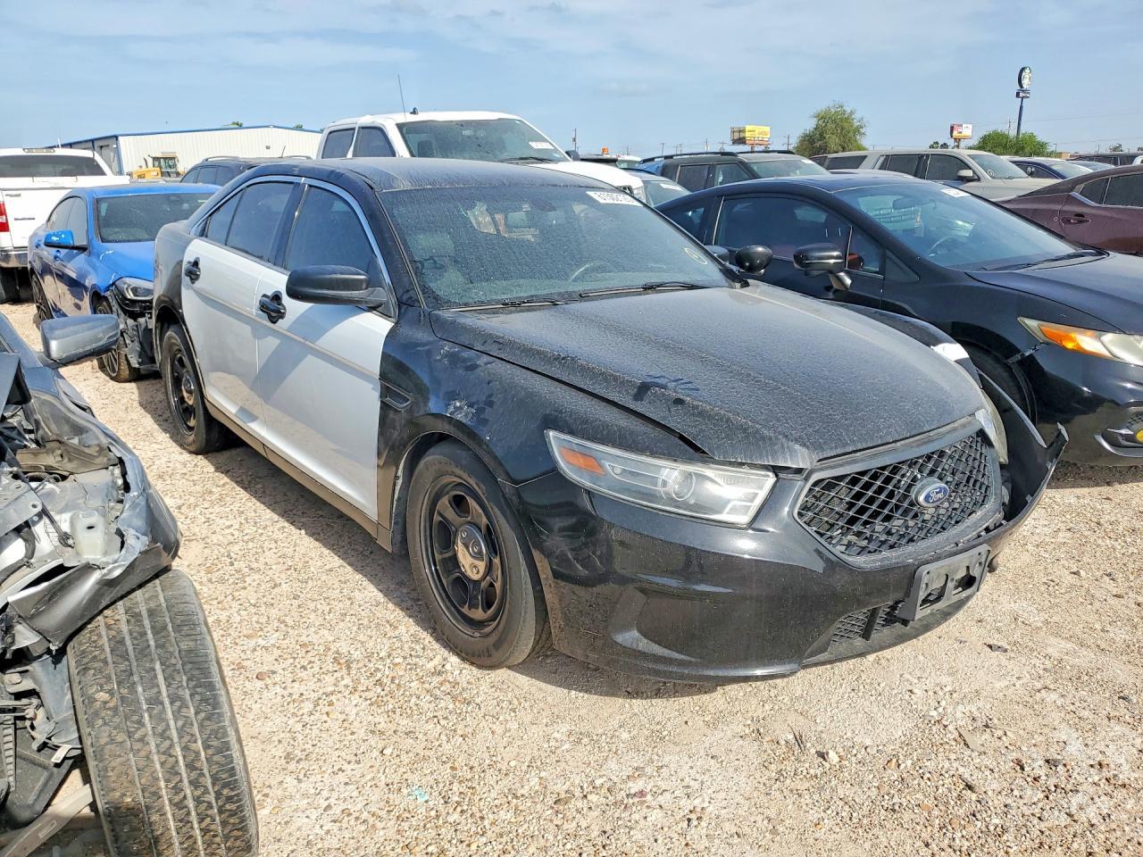 2016 Ford Taurus Police Interceptor - Image 4