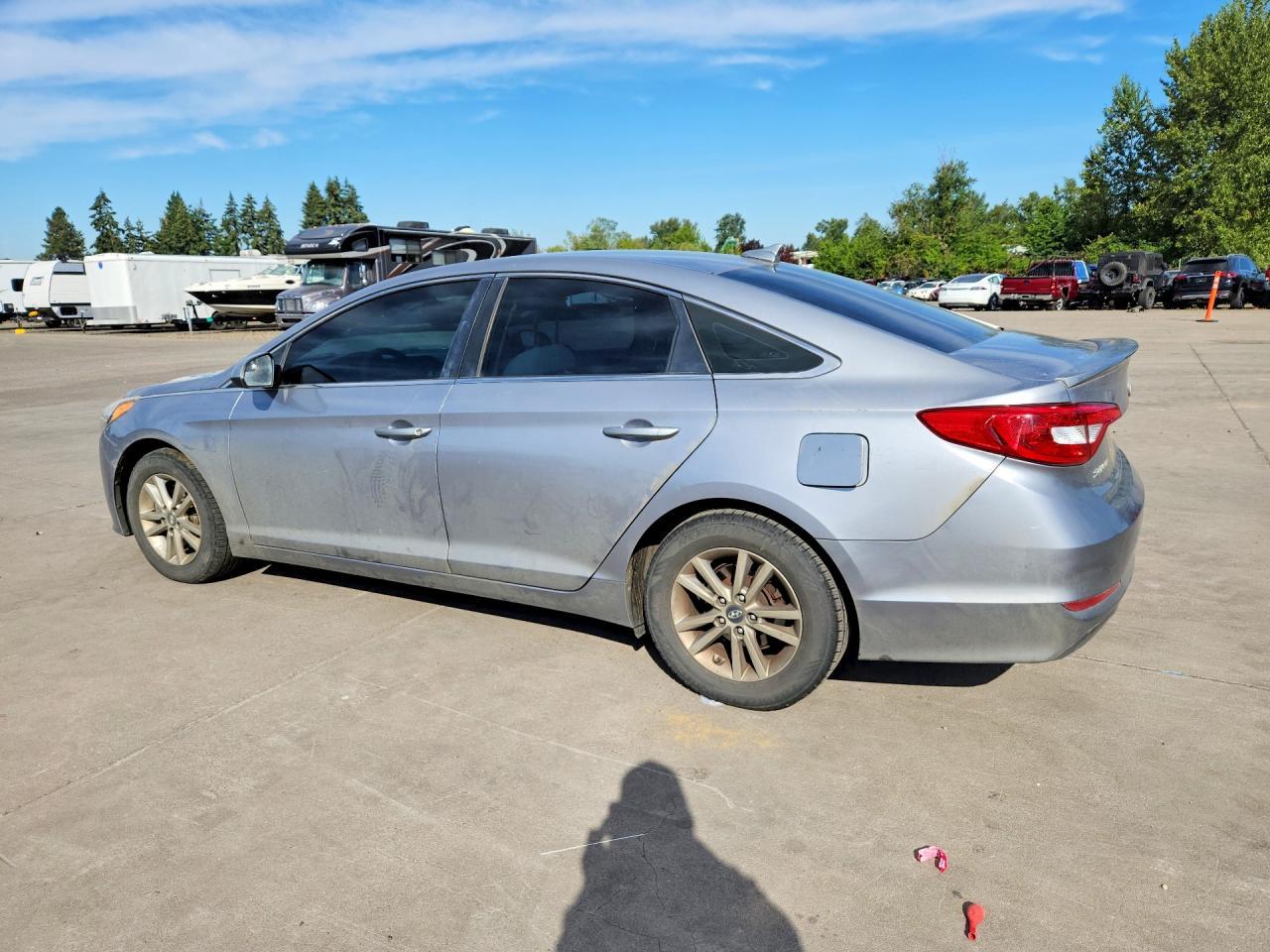 2015 Hyundai Sonata Se - Image 2