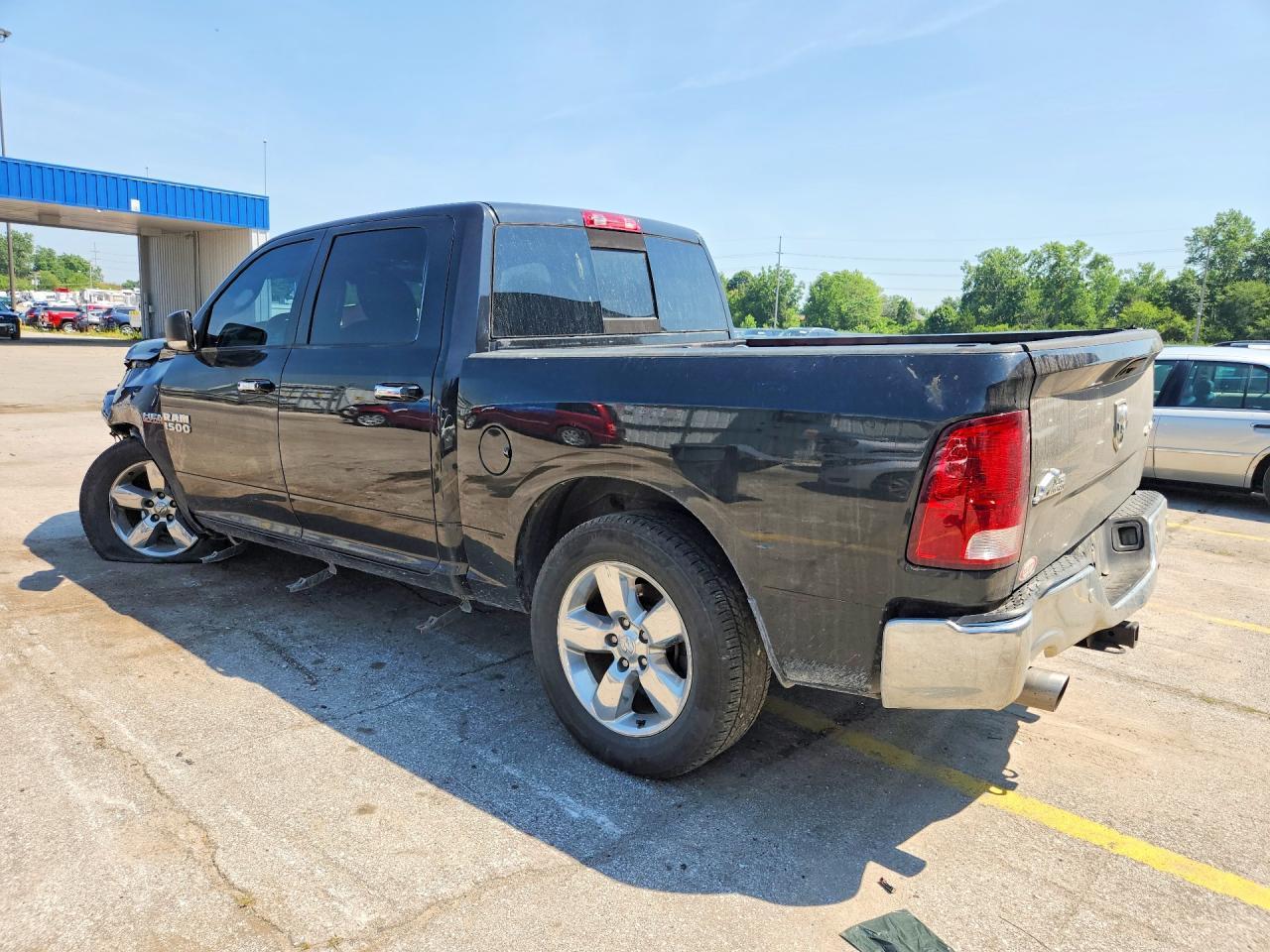 2017 Ram 1500 Slt - Фото 2