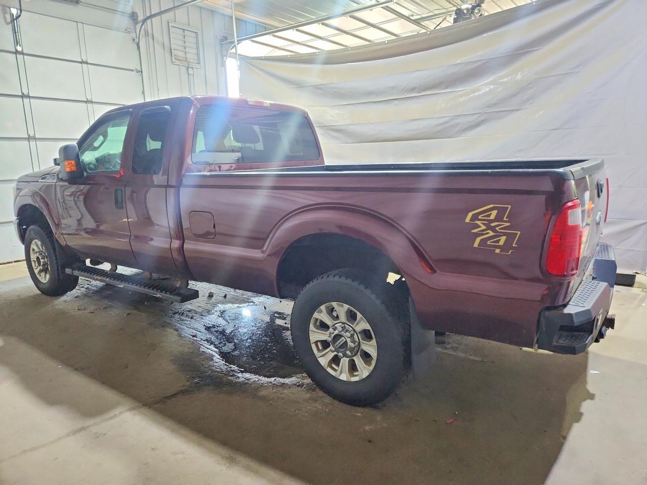 2011 Ford F250 Super Duty - Фото 2