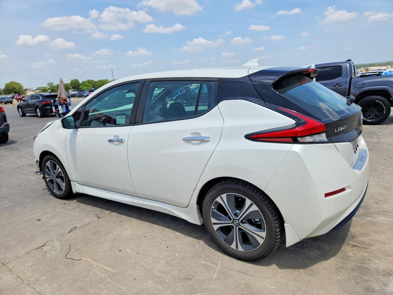 2020 Nissan Leaf Sv - Фото 2