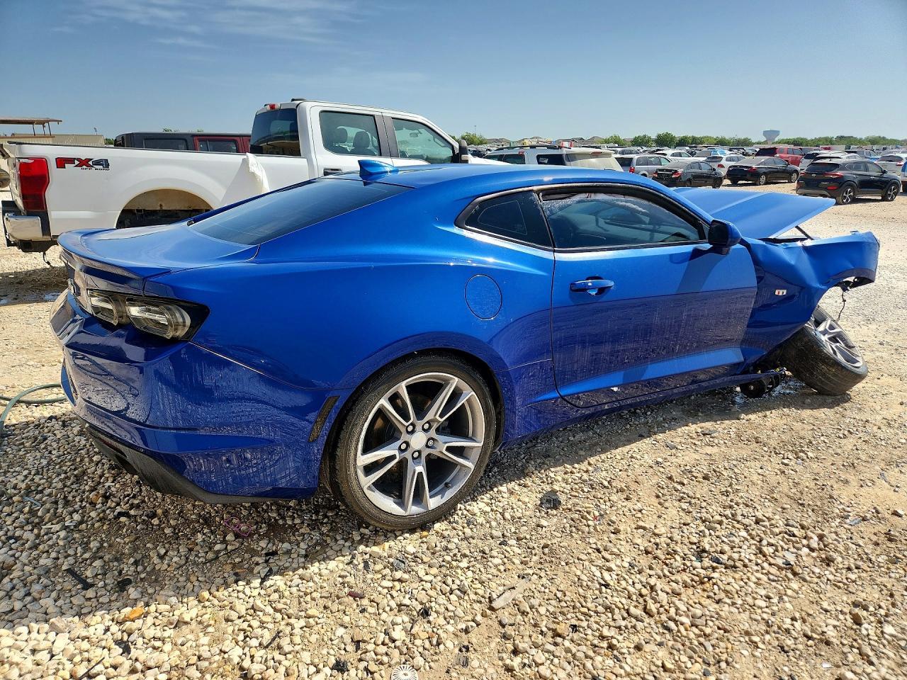 2020 Chevrolet Camaro Ls - Фото 3