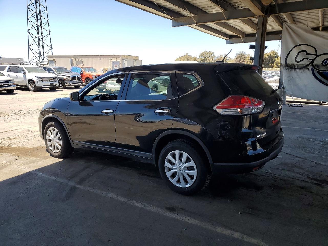 2015 Nissan Rogue S - Image 2
