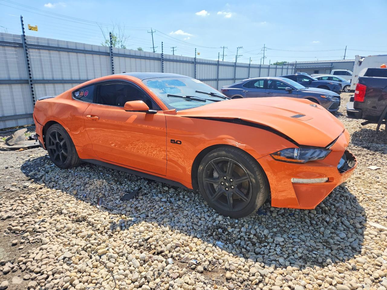2020 Ford Mustang Gt - Фото 4
