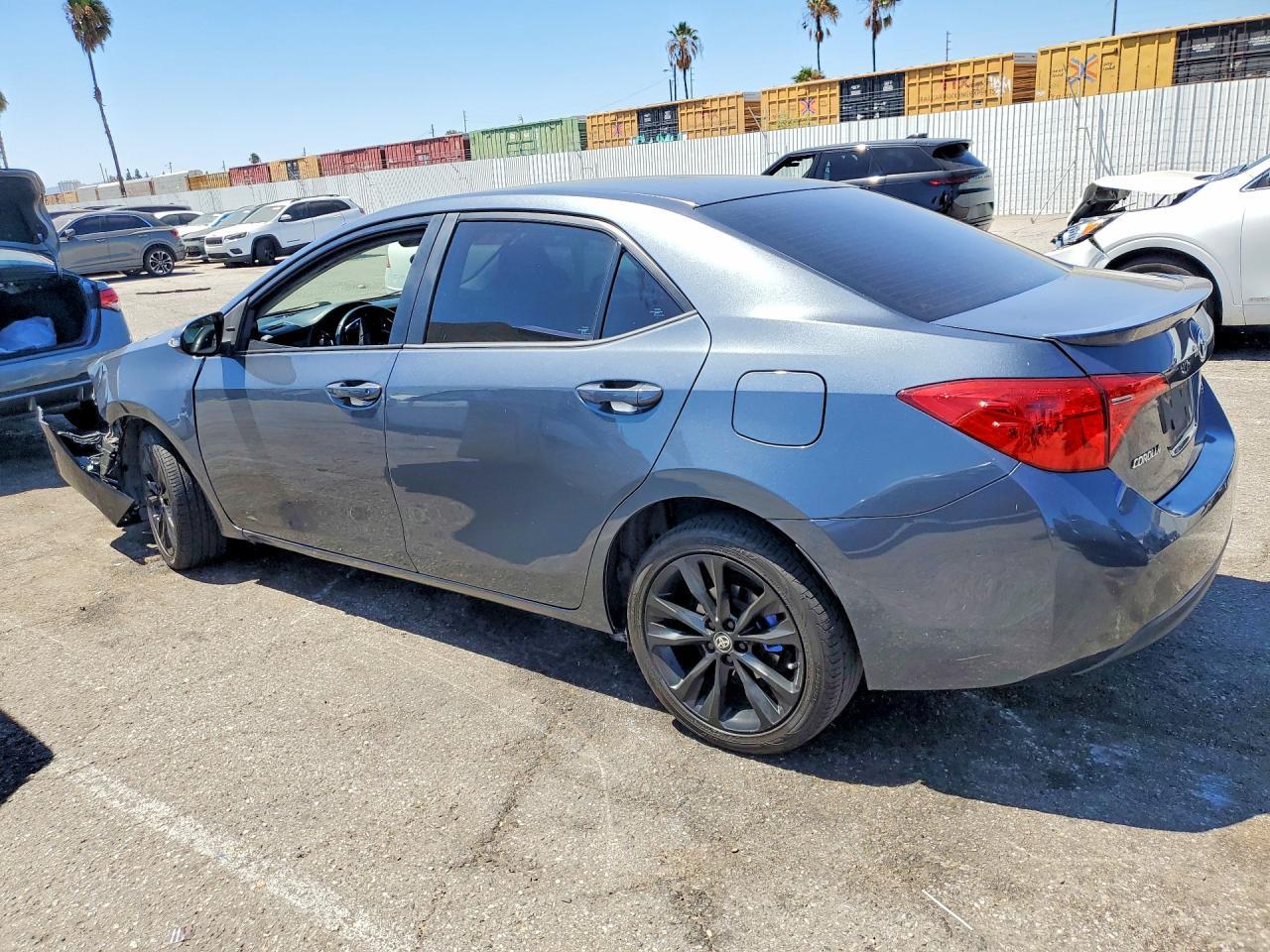 2019 Toyota Corolla Se - Фото 2