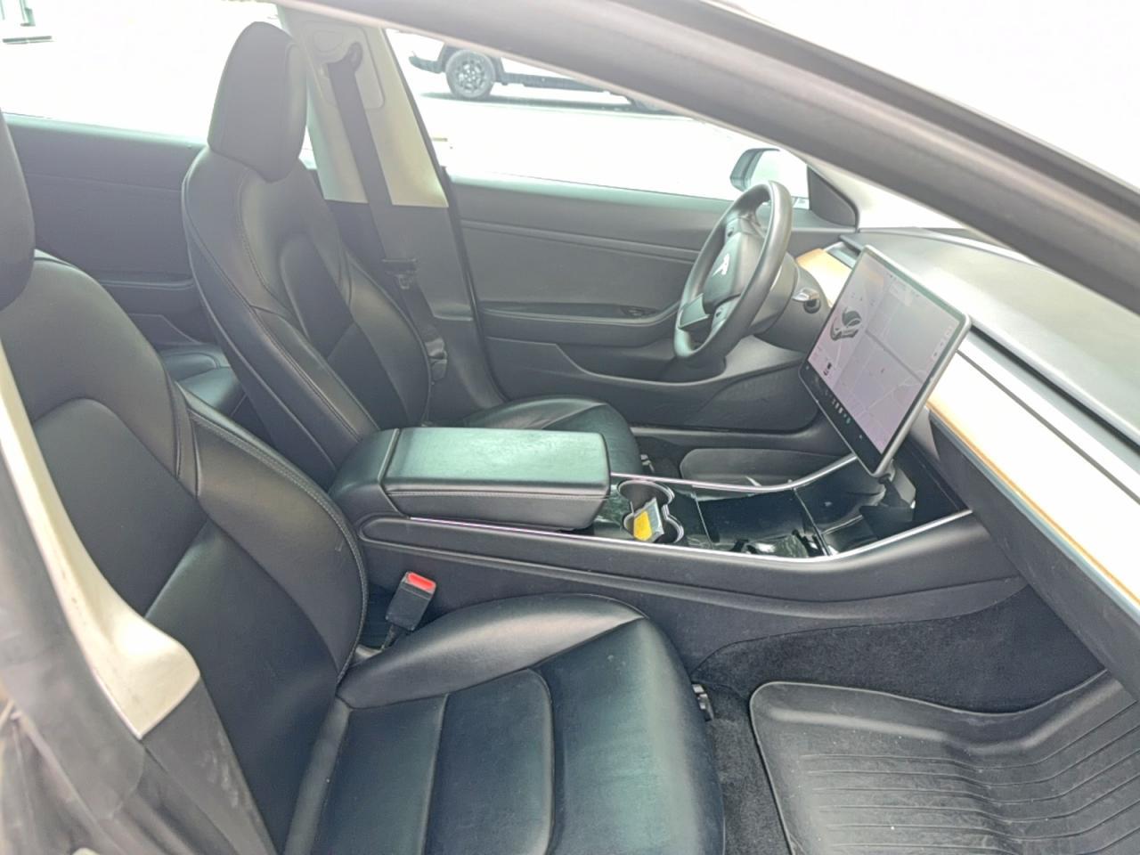 2020 Tesla Model 3 - Image 5