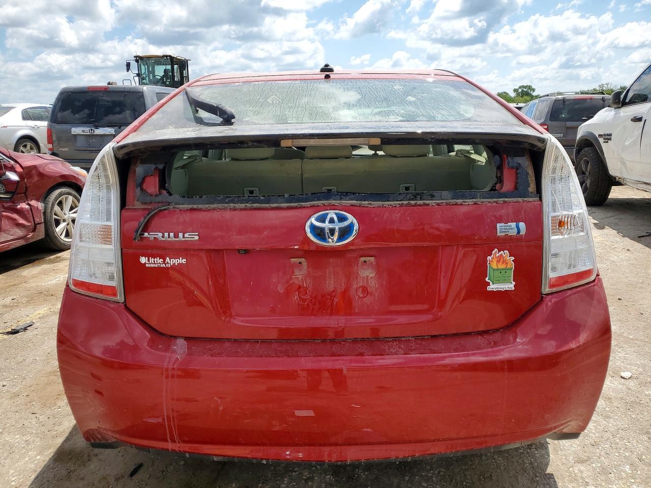 2011 Toyota Prius Three - Фото 6
