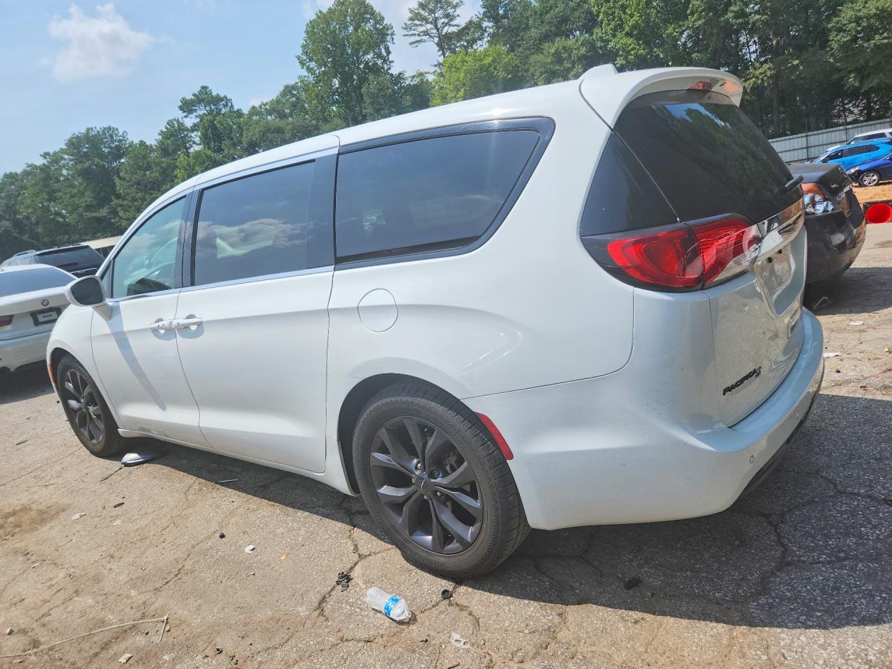 2018 Chrysler Pacifica Touring Plus - Фото 2