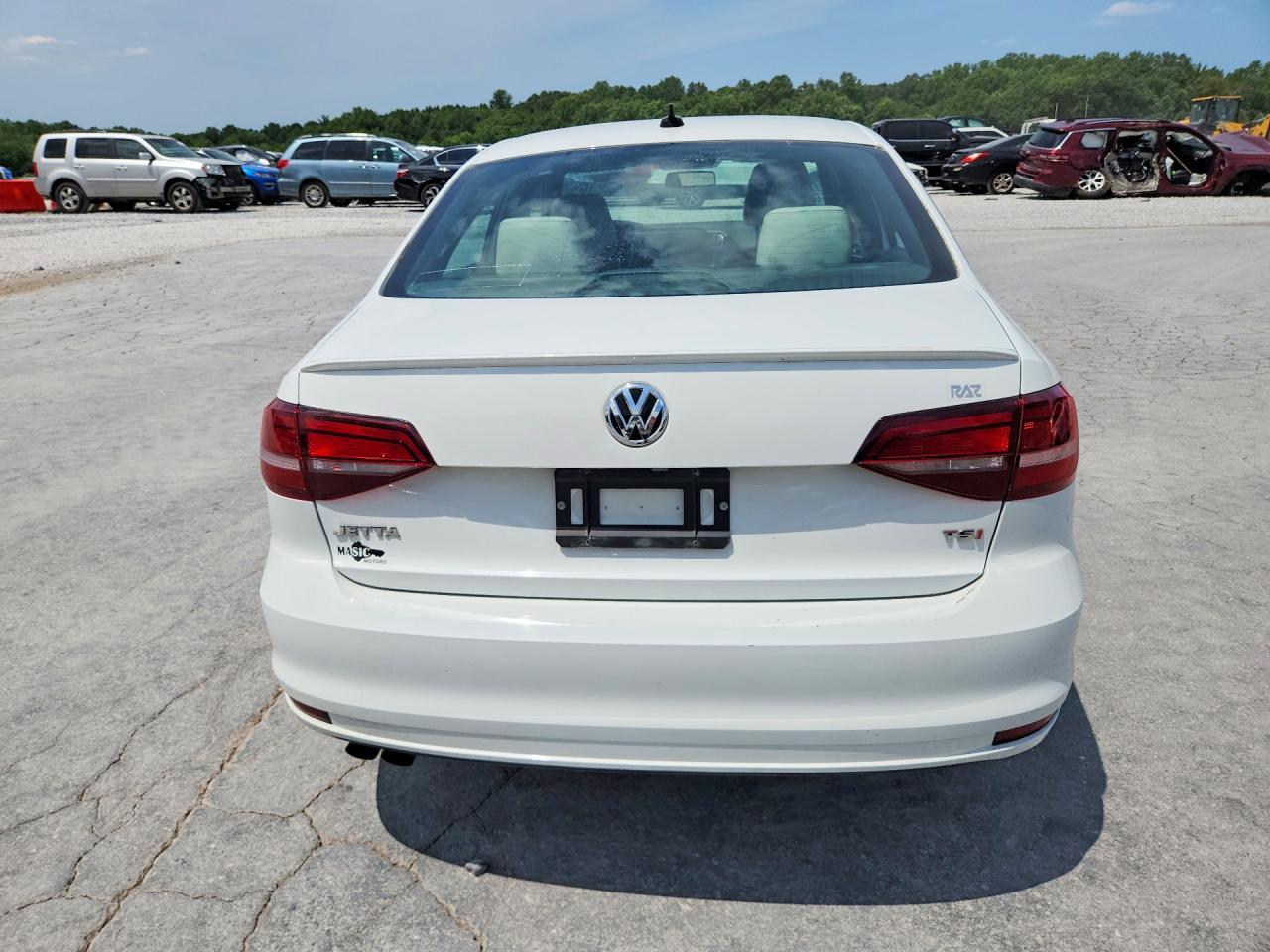 2016 Volkswagen Jetta Sport - Image 6