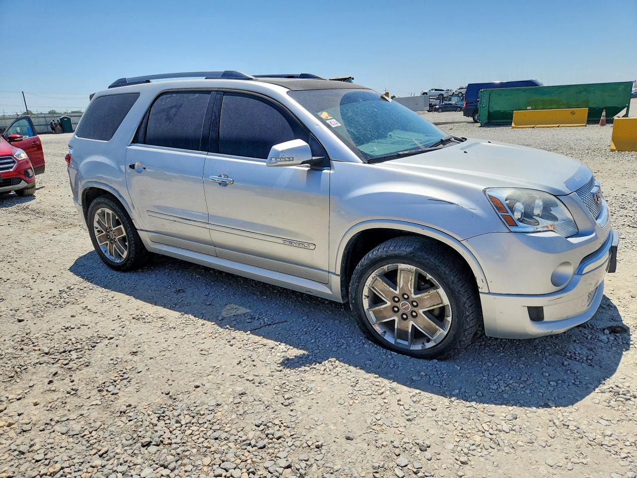 2011 GMC Acadia Denali - Image 4