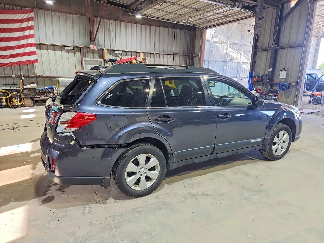 2012 Subaru Outback 2.5I Limited - Image 3