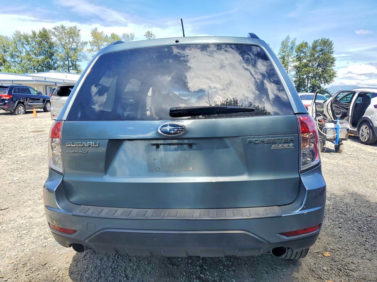 2012 Subaru Forester Limited - Image 6
