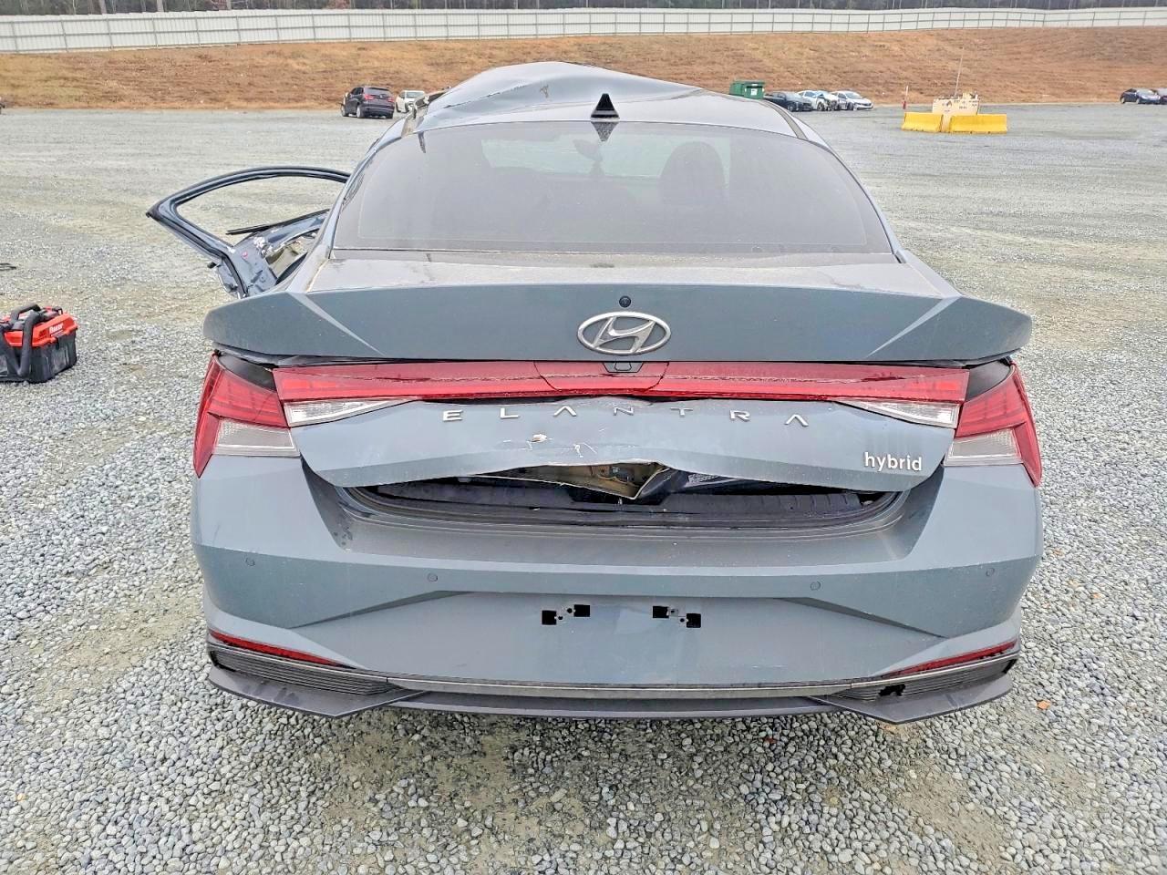2023 Hyundai Elantra Limited - Фото 6