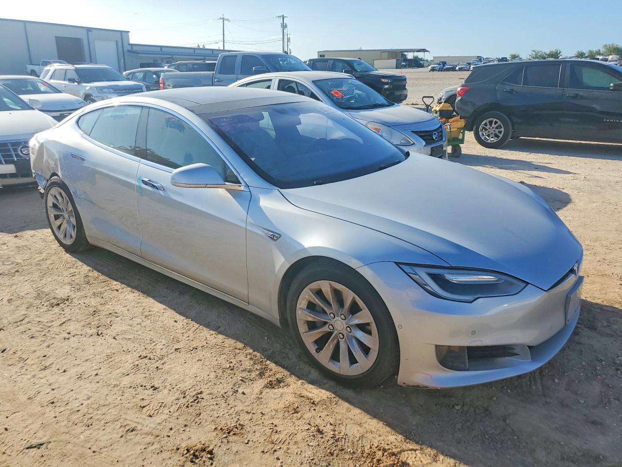 2016 Tesla Model S - Image 4