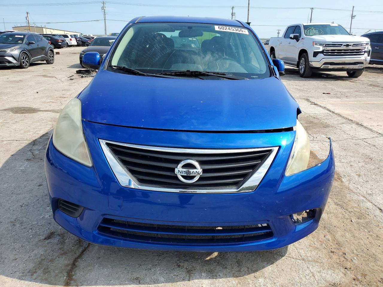 2012 Nissan Versa 1.6 S - Image 5