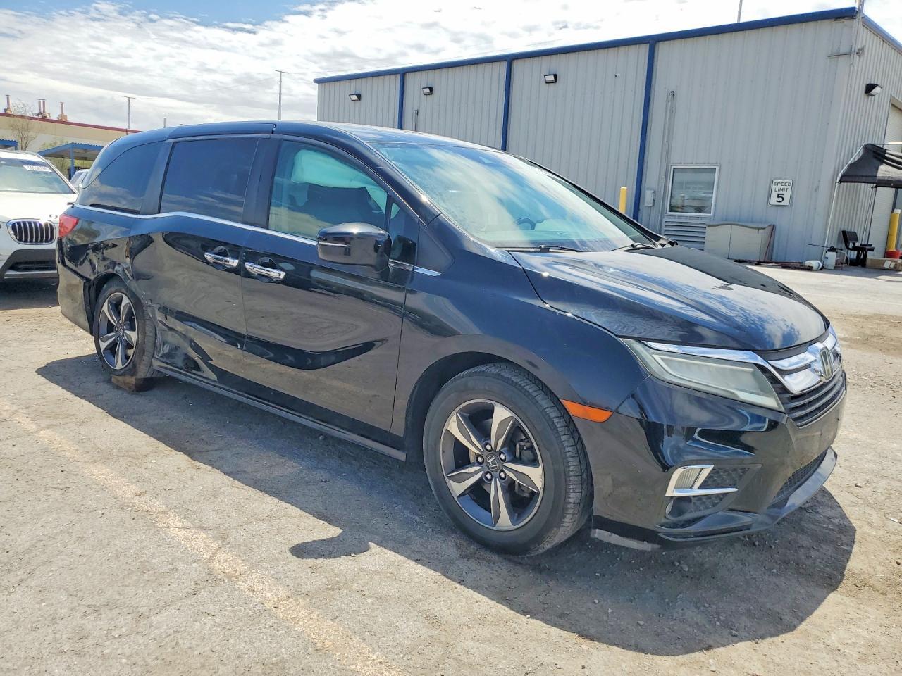 2018 Honda Odyssey Touring - Фото 4