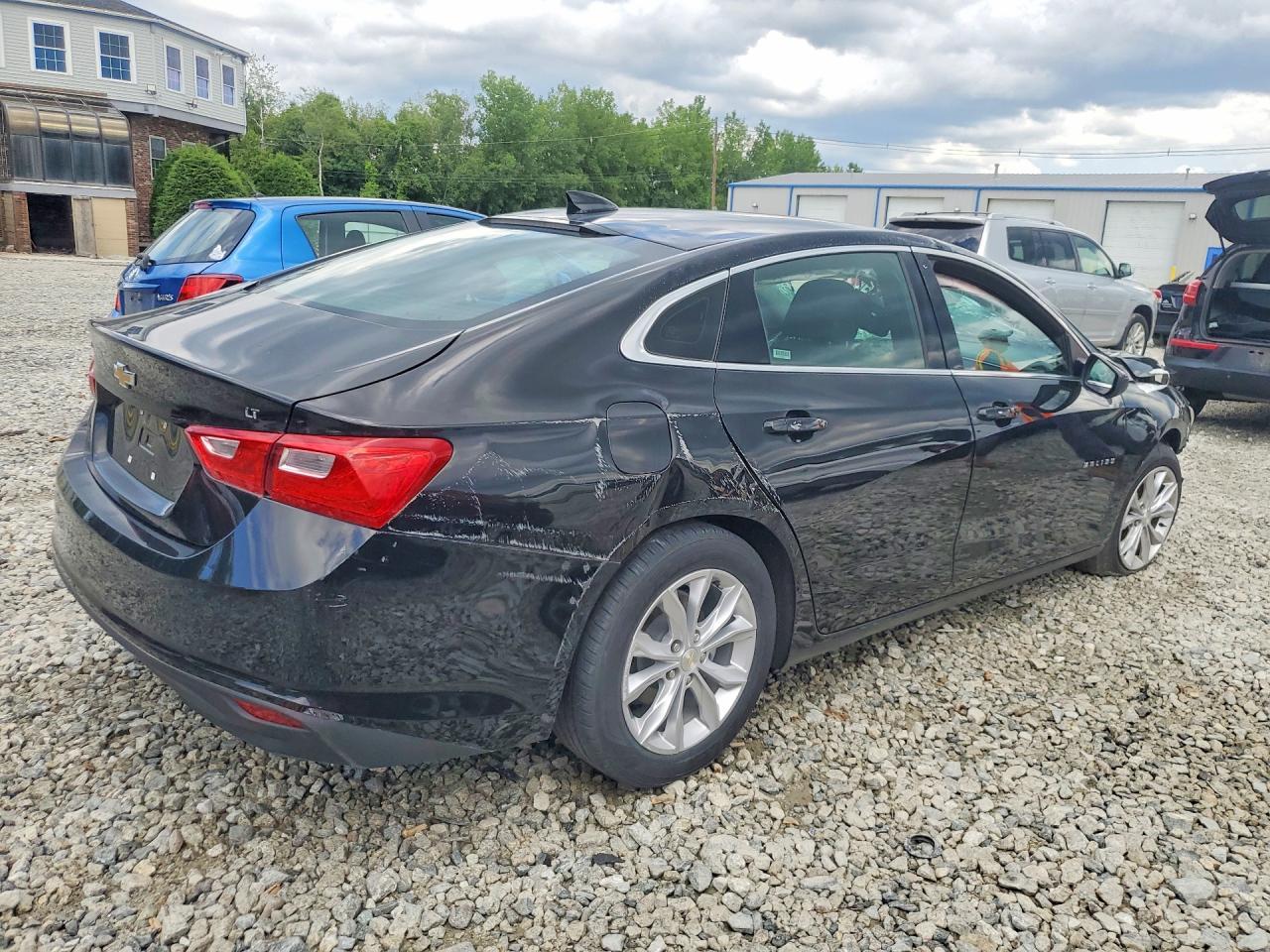 2023 Chevrolet Malibu Lt - Фото 3