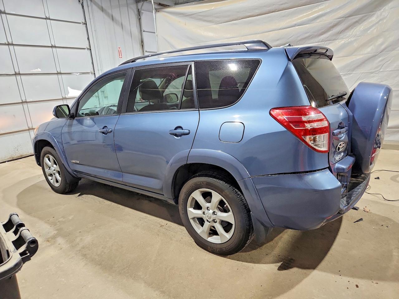 2012 Toyota Rav4 Limited - Фото 2