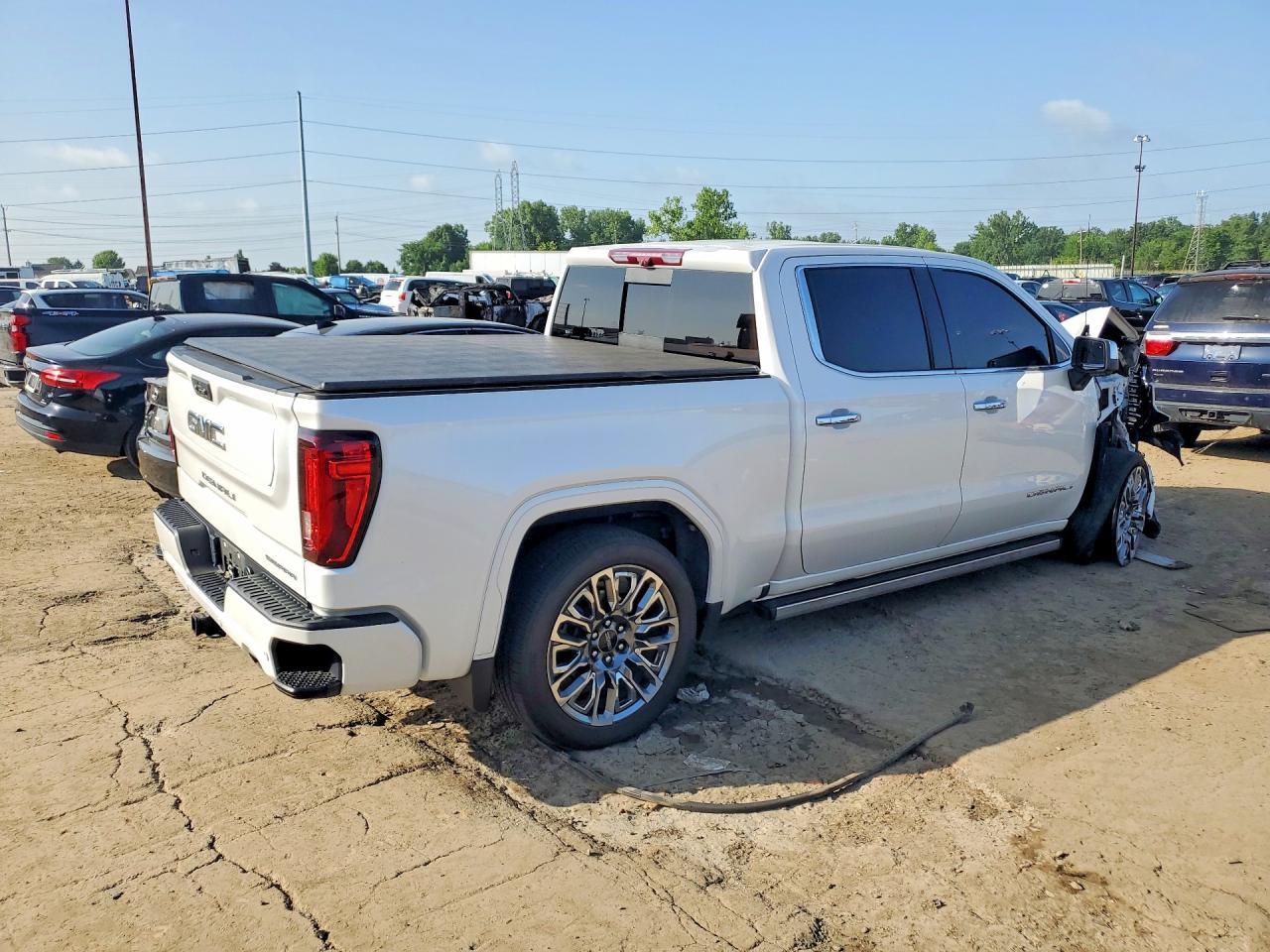 2024 GMC Sierra K1500 Denali Ultimate - Фото 3