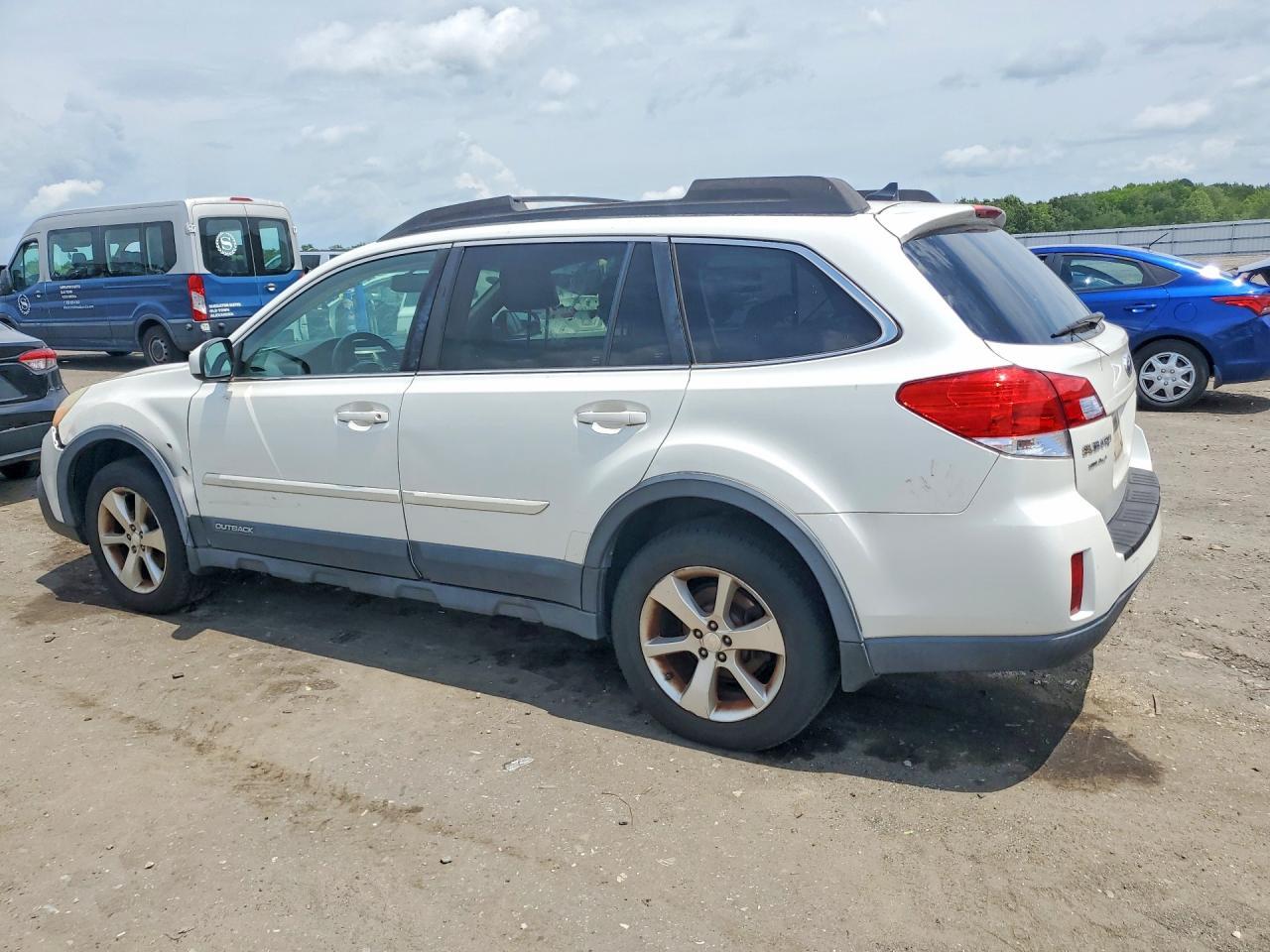 2014 Subaru Outback 2.5I Limited - Фото 2