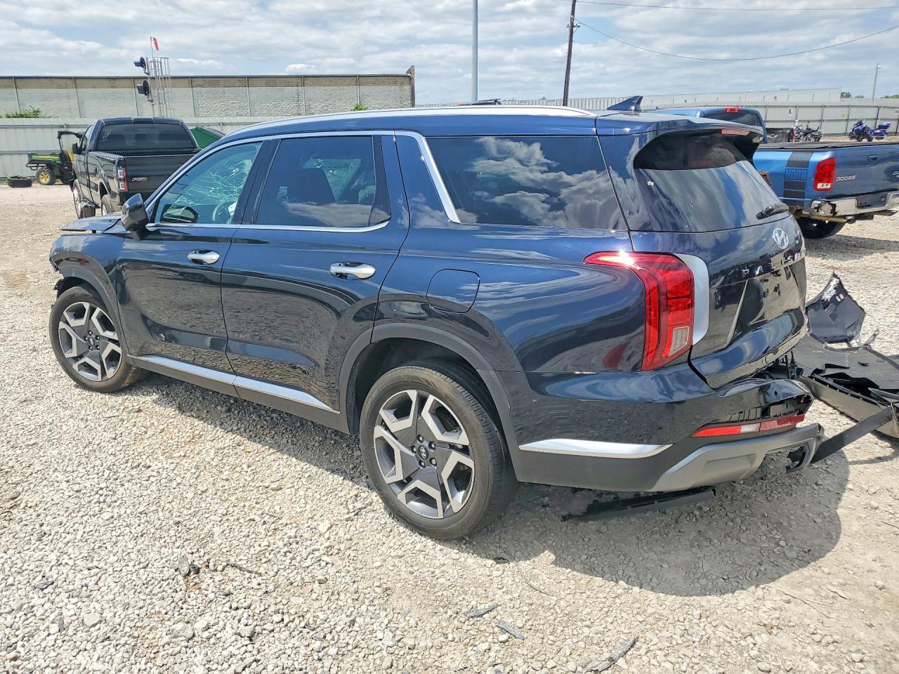 2024 Hyundai Palisade Limited - Image 2