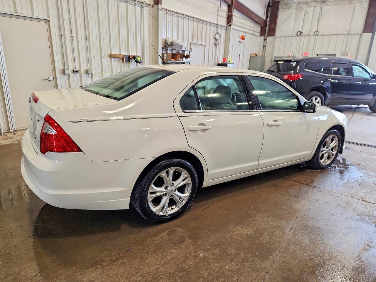 2012 Ford Fusion Se - Image 3