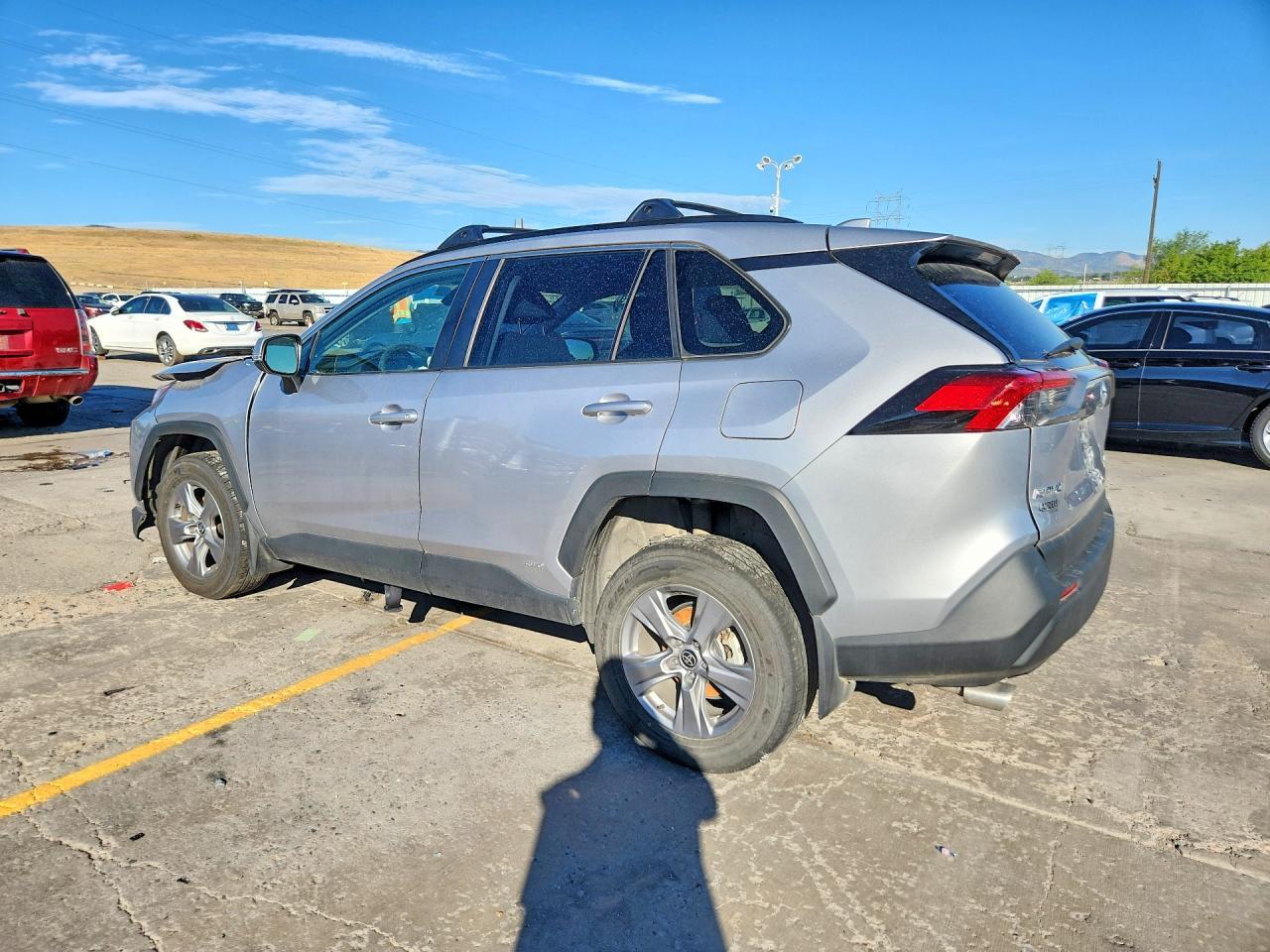 2022 Toyota Rav4 Hybrid Xle - Image 2