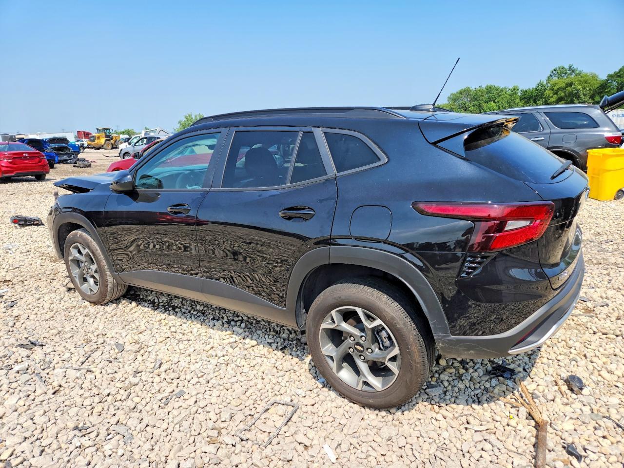 2024 Chevrolet Trax 1Lt - Image 2