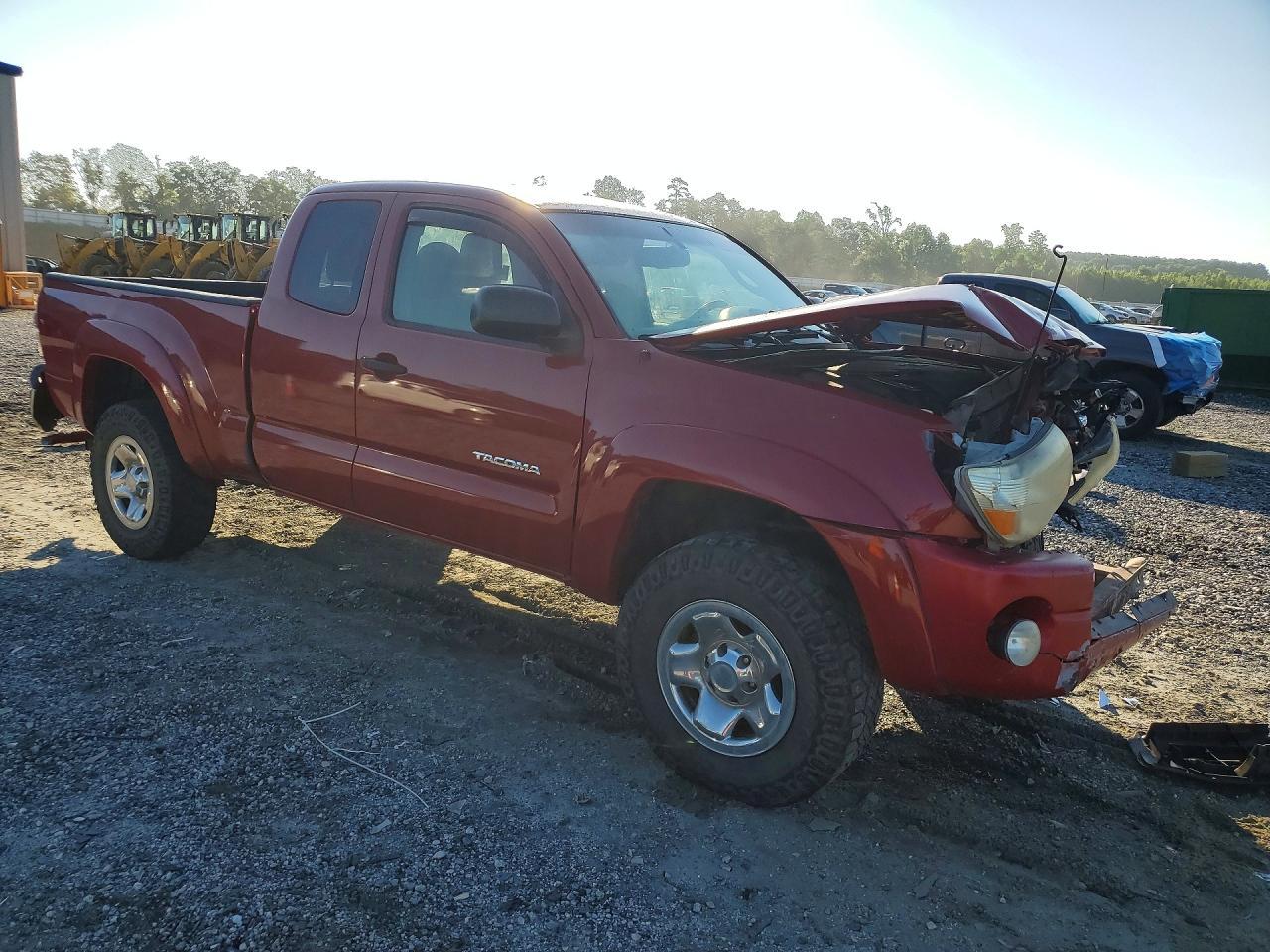 2010 Toyota Tacoma Deluxe - Image 4