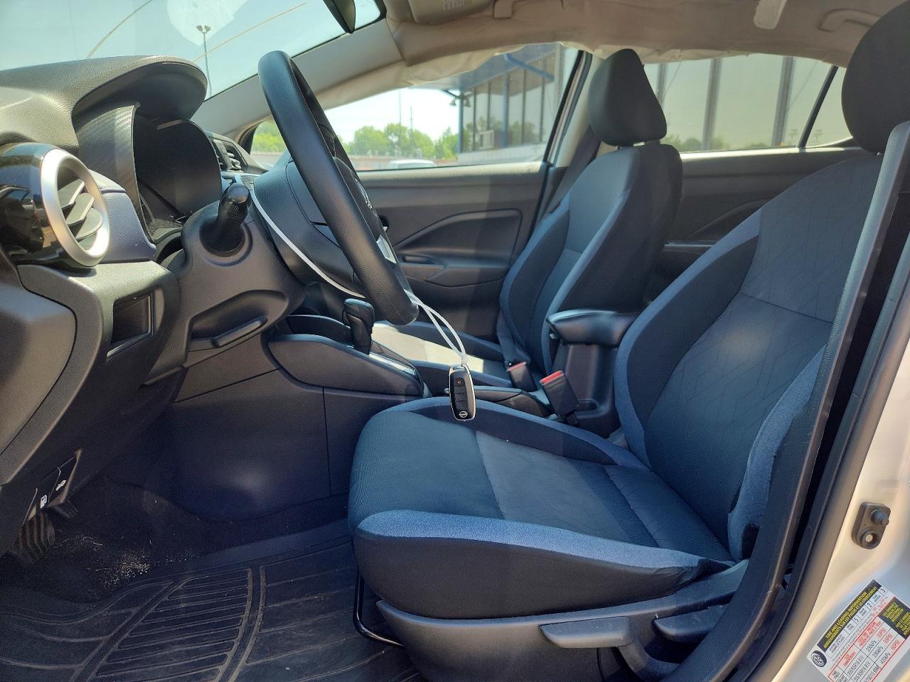 2023 Nissan Versa Sv - Image 7