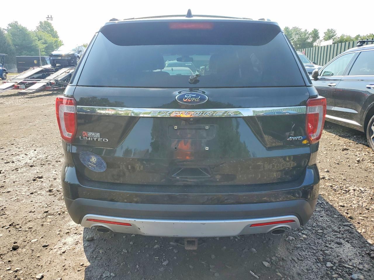 2016 Ford Explorer Limited - Image 6