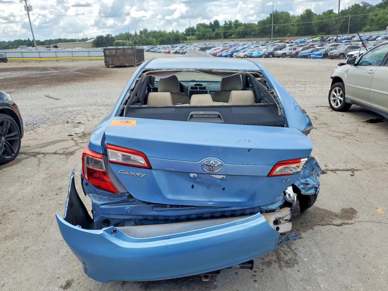 2012 Toyota Camry Le - Image 6