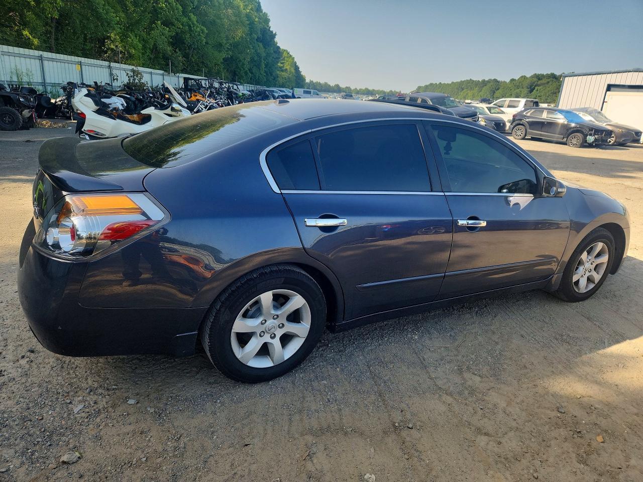 2009 Nissan Altima 3.5 Se - Фото 3