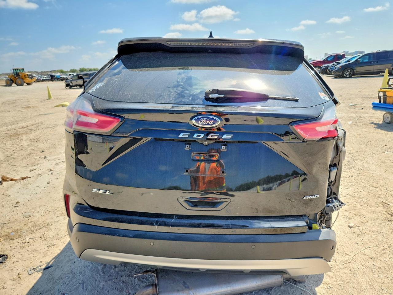 2023 Ford Edge Sel - Image 6