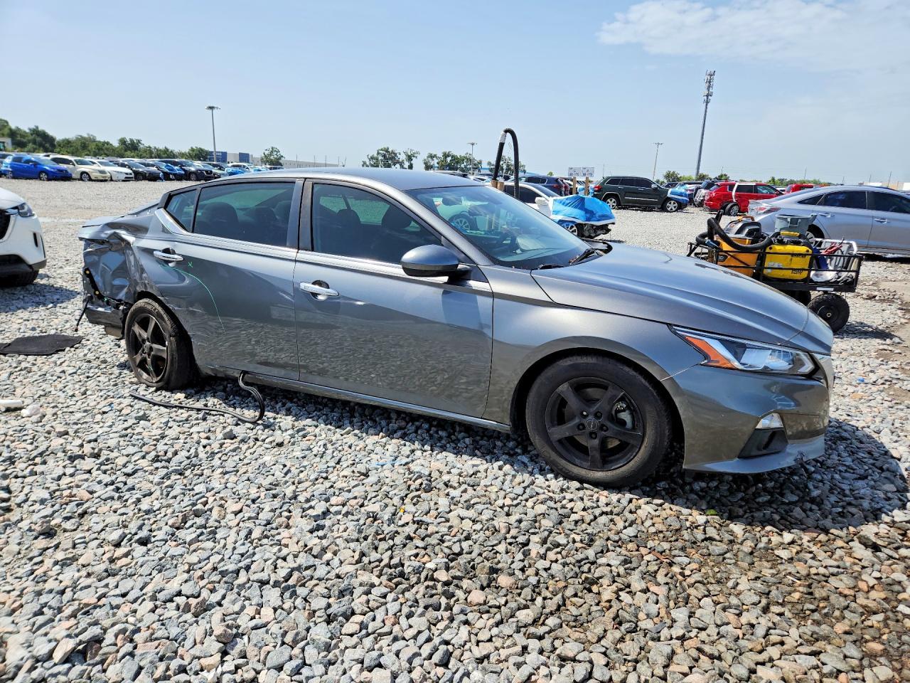 2021 Nissan Altima S - Image 4