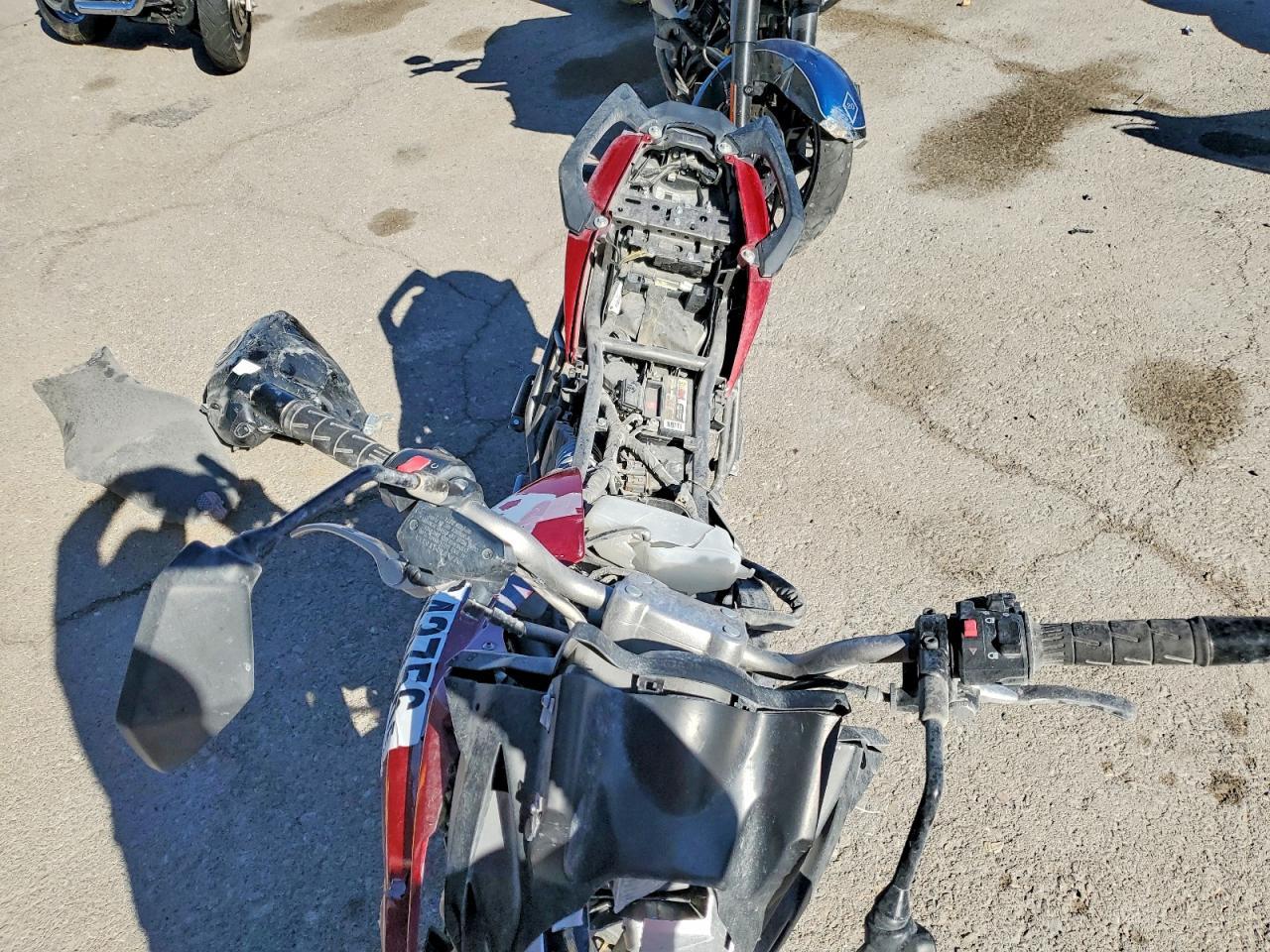 2010 Kawasaki Le650 C - Фото 5