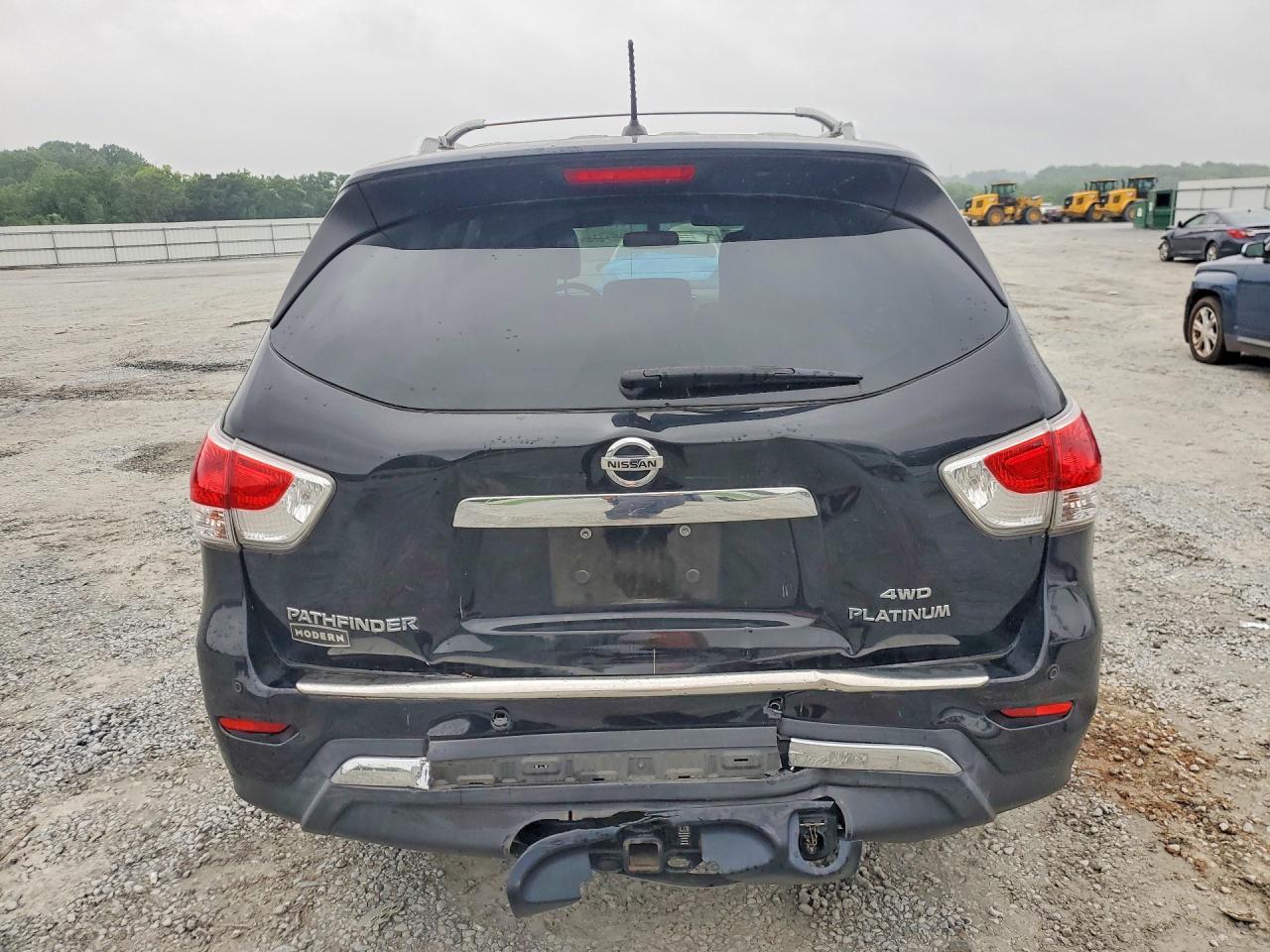 2013 Nissan Pathfinder - Фото 6
