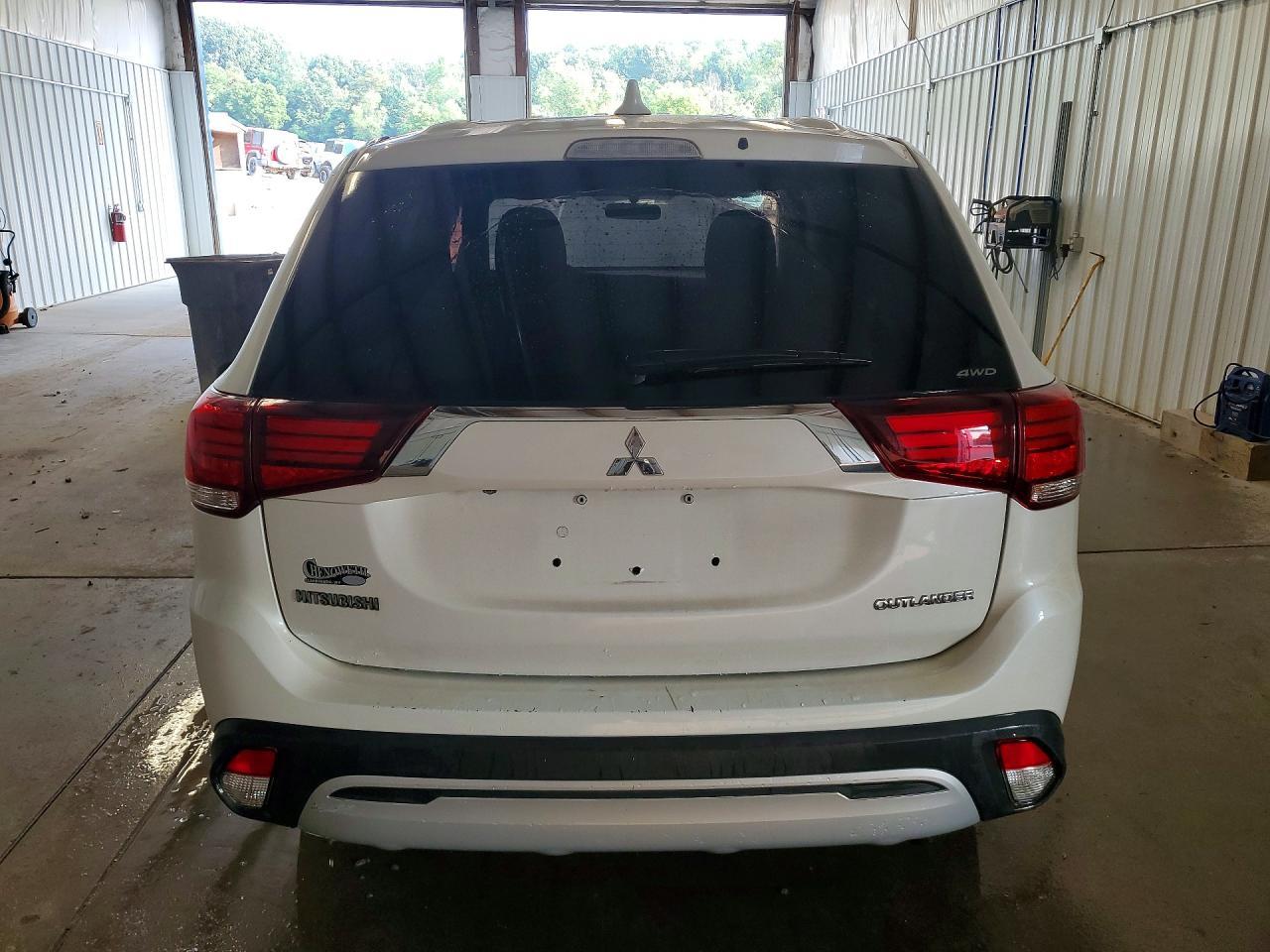 2019 Mitsubishi Outlander Se - Фото 6