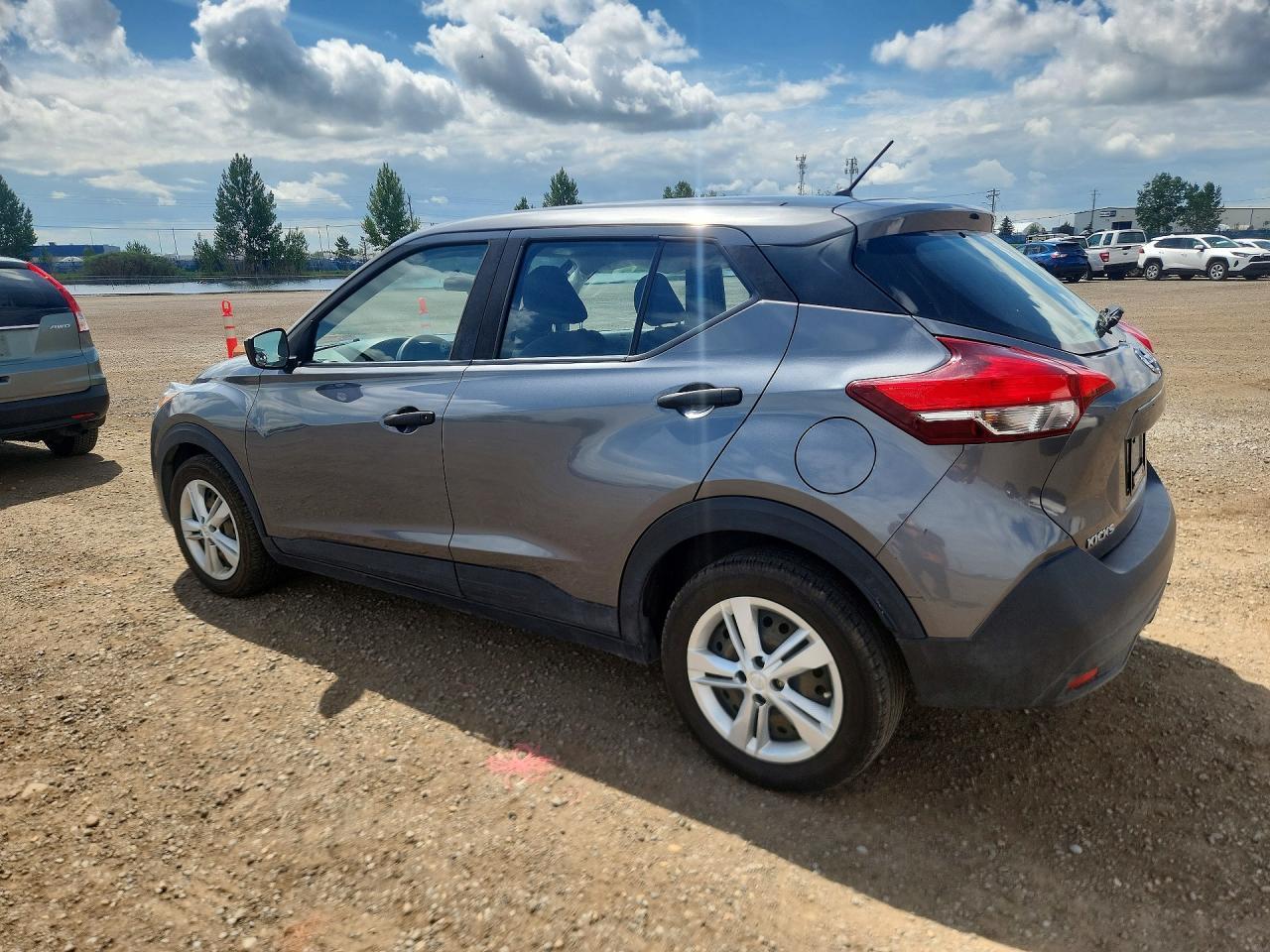 2019 Nissan Kicks S - Фото 2