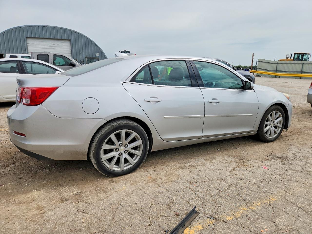 2015 Chevrolet Malibu 2Lt - Image 3