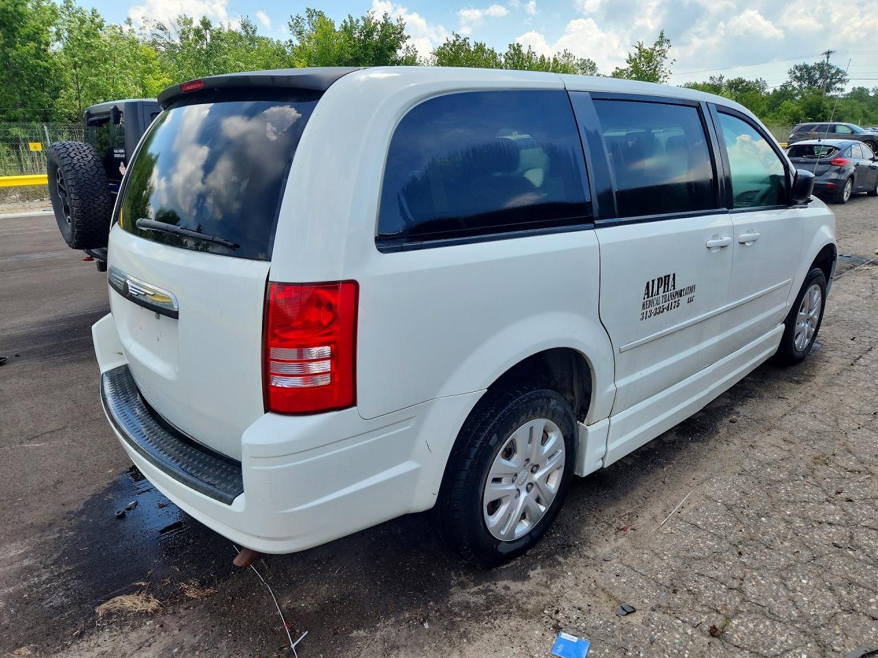 2014 Dodge Grand Caravan Se - Image 3