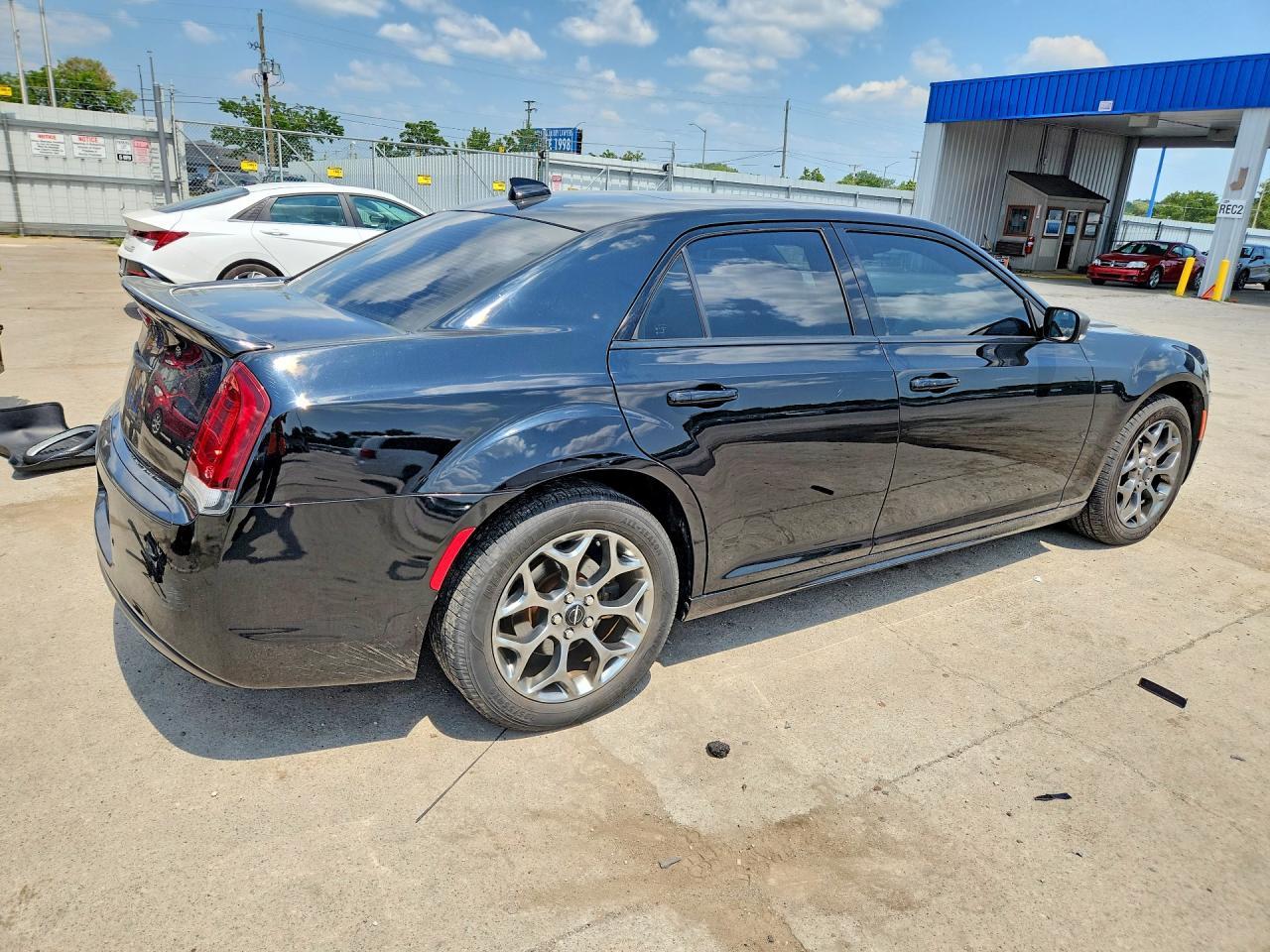 2017 Chrysler 300 S - Image 3
