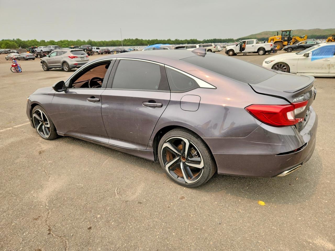 2020 Honda Accord Sport - Фото 2