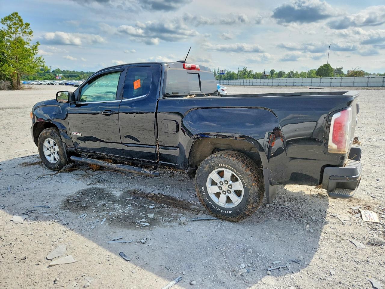2019 GMC Canyon All Terrain - Image 2
